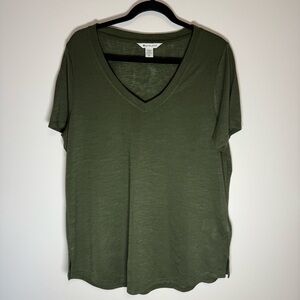 Athleta Women's Olive V-Neck Top Size XL